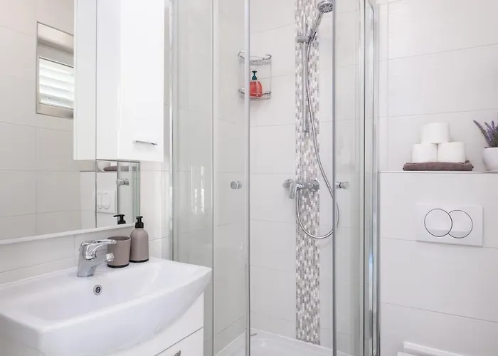 Tupina By Paulina Mlini