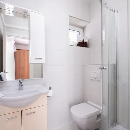 Tupina By Paulina 3*