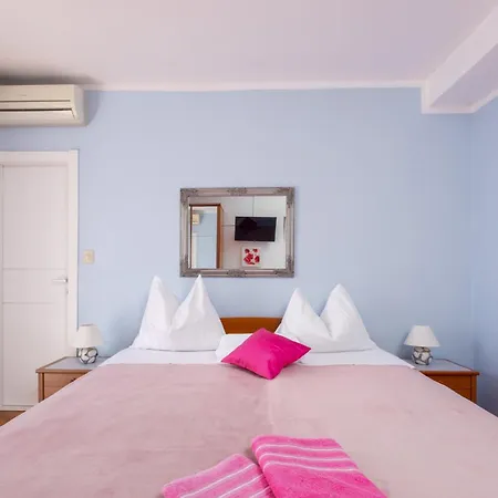 Tupina By Paulina Pensionat Mlini