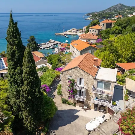 Tupina By Paulina Mlini